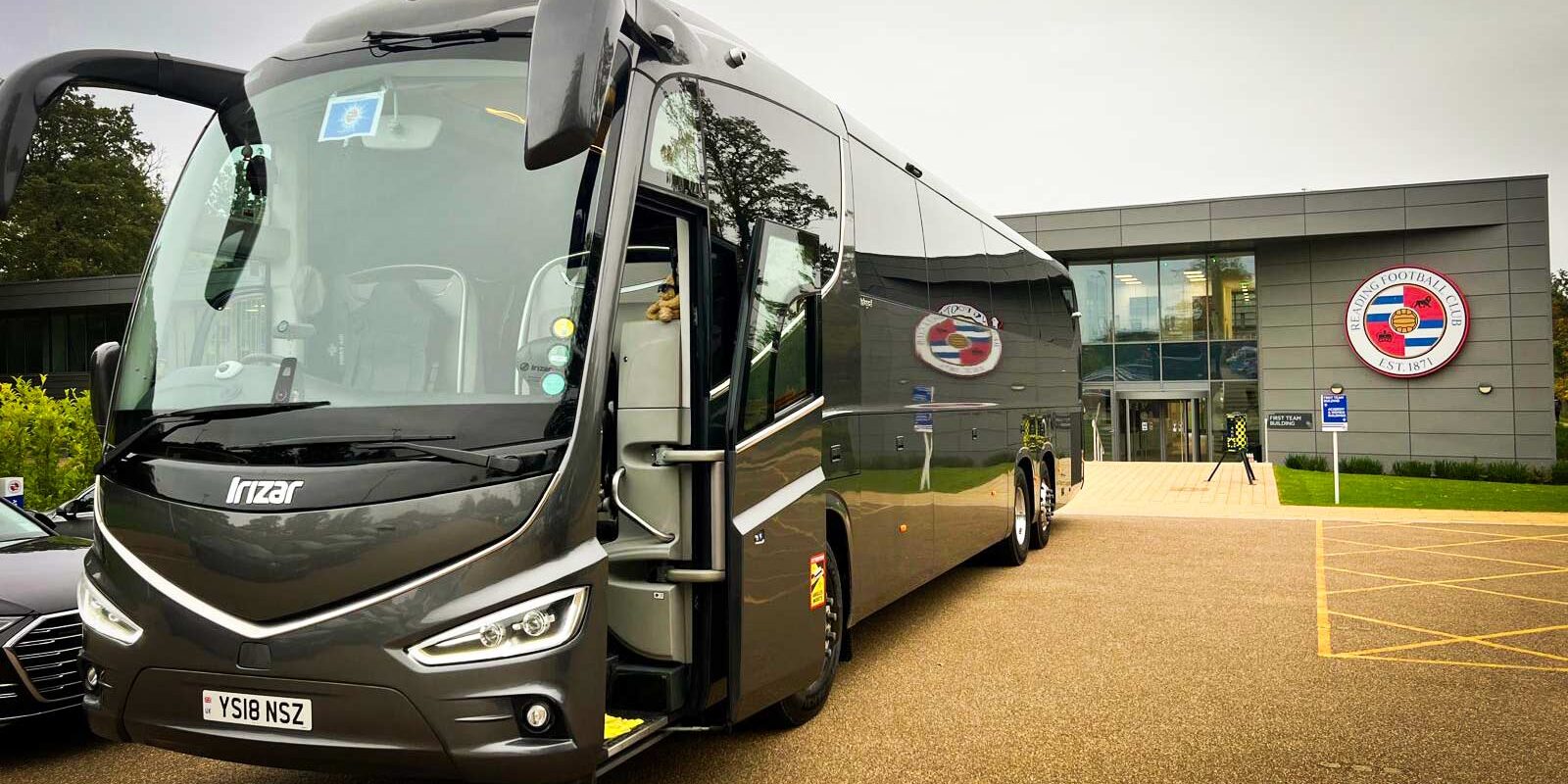 7 Reasons Organisations Choose the Same Great Coach Hire Partner Again and Again Image